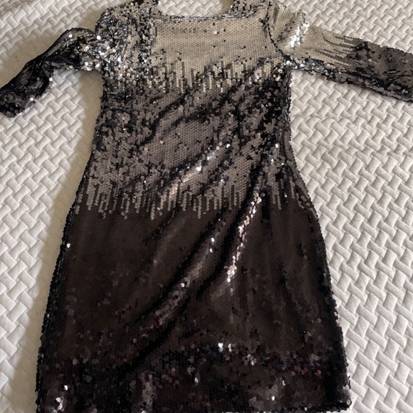 Sequin dress - Picture 3 of 3